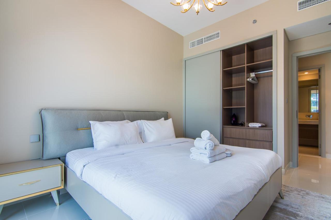 1br Luxurious Beachfront Apartment