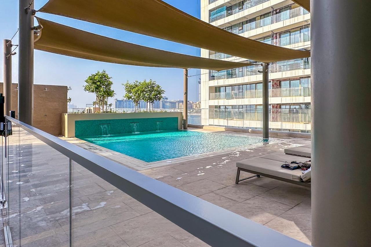 1br Luxurious Beachfront Apartment *